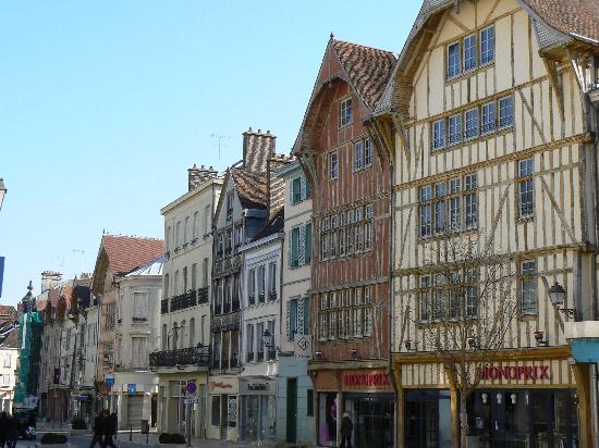 Photo de Aube - 10 - Troyes - Source: banques d'images